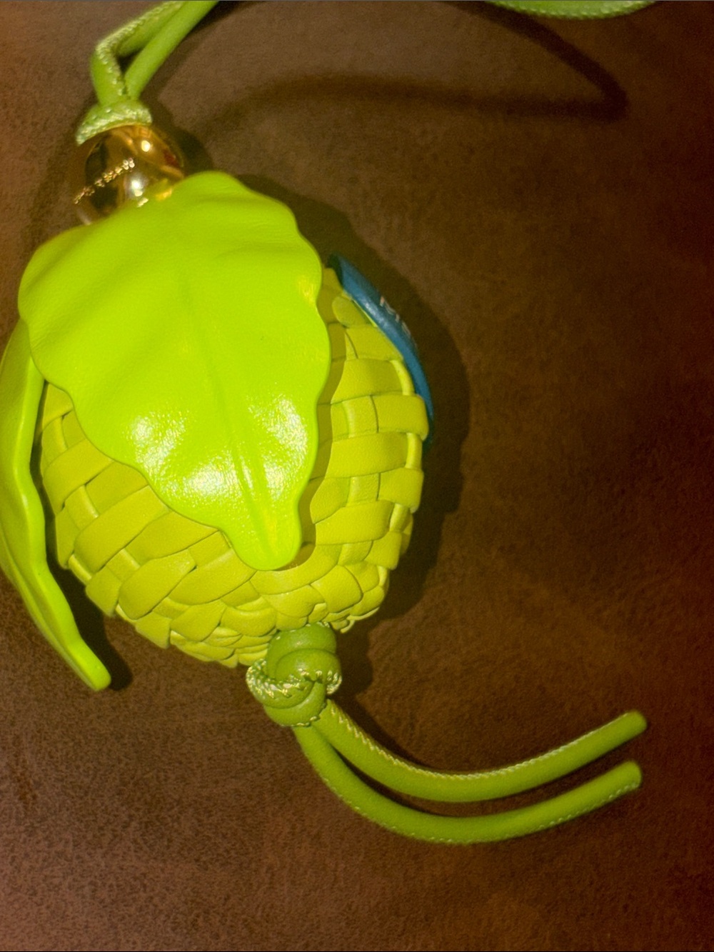 ๐๐ ๐ Loewe Bag Charm ๐โ๐ฉ๐ - Picture 9 of 10